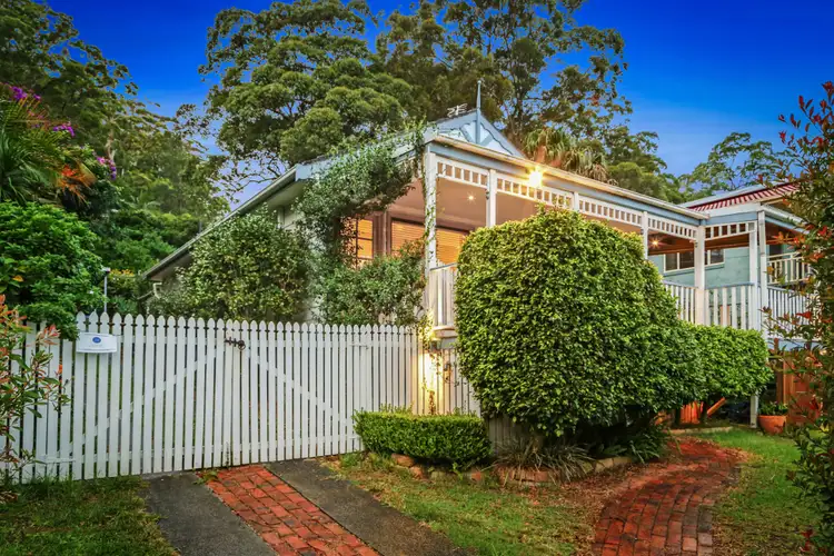 13 Broadwater Drive, Saratoga NSW 2251