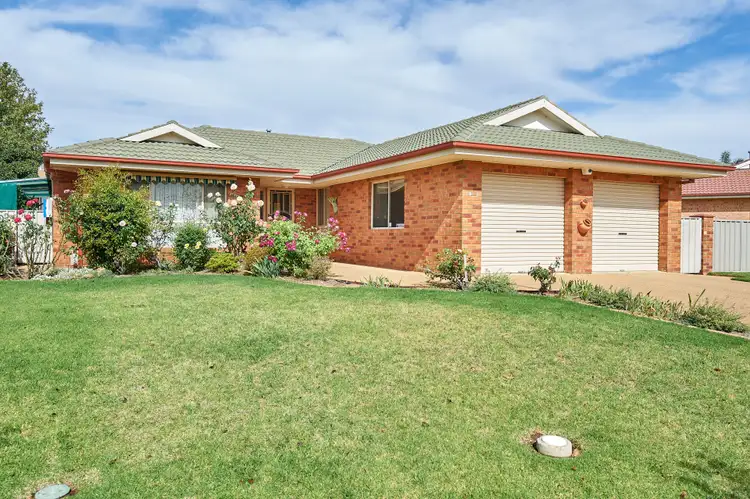 16 Wonkana Road, Glenfield Park NSW 2650