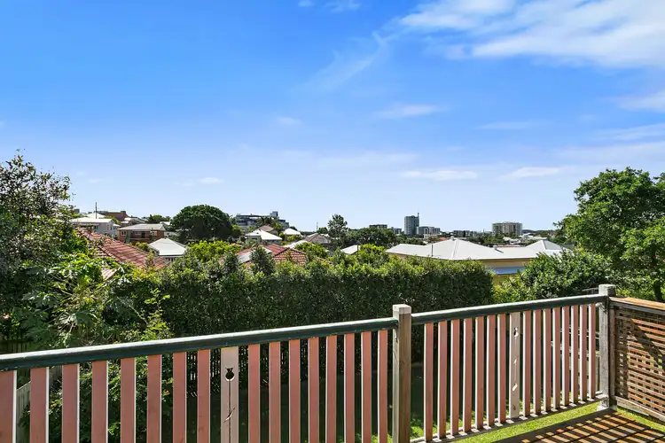 12 Torrens Street, Annerley QLD 4103