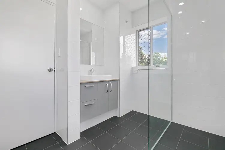 Sixth view of Homely apartment listing, 6/42 Pembroke Road, Coorparoo QLD 4151