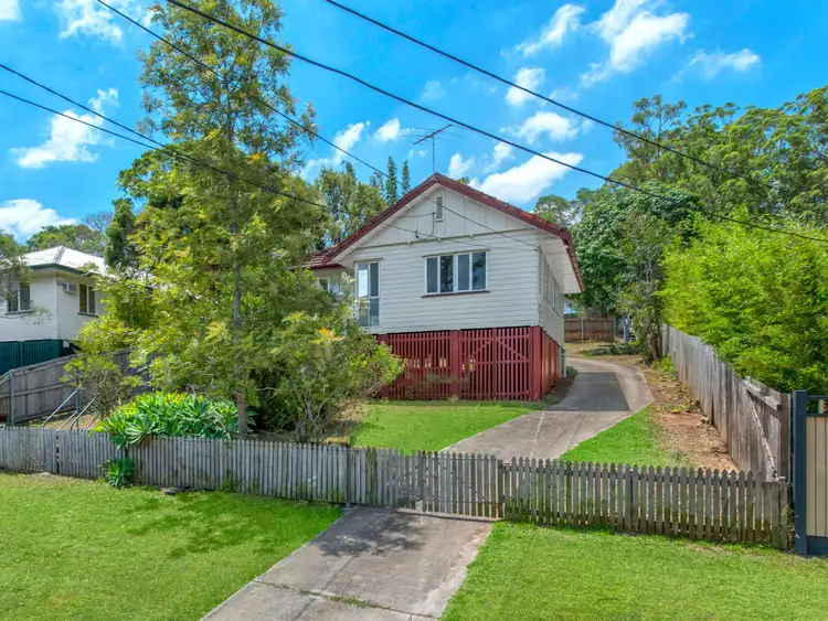 26 Diamond Street, Holland Park QLD 4121