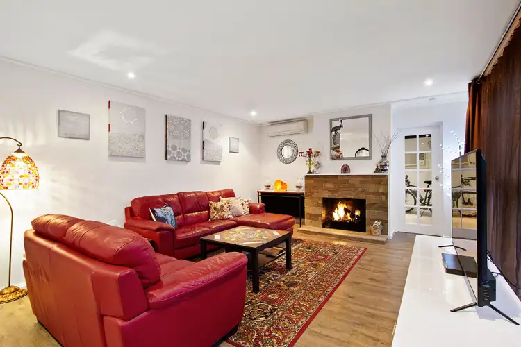 Second view of Homely house listing, 3 Lingi Court, Frankston VIC 3199