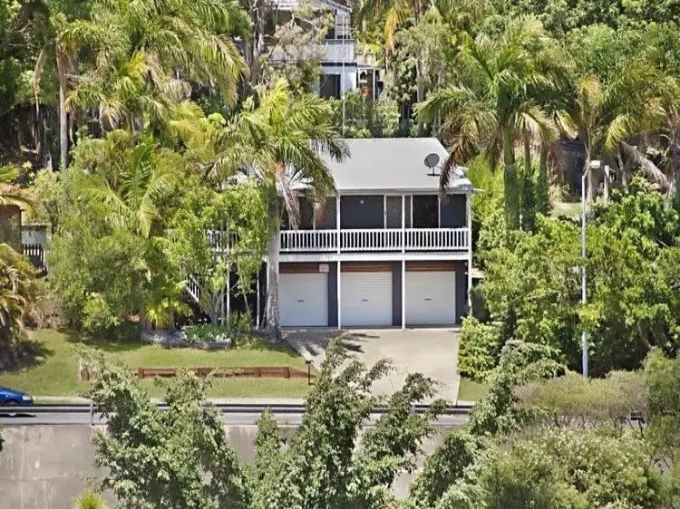 165 K P McGrath Drive, Elanora QLD 4221