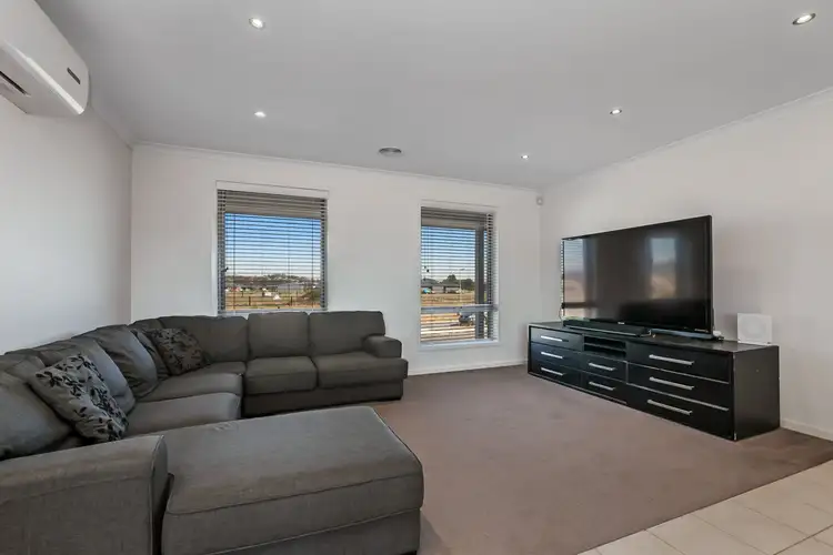 Fifth view of Homely house listing, 5 Everlasting Chase, Whittlesea VIC 3757
