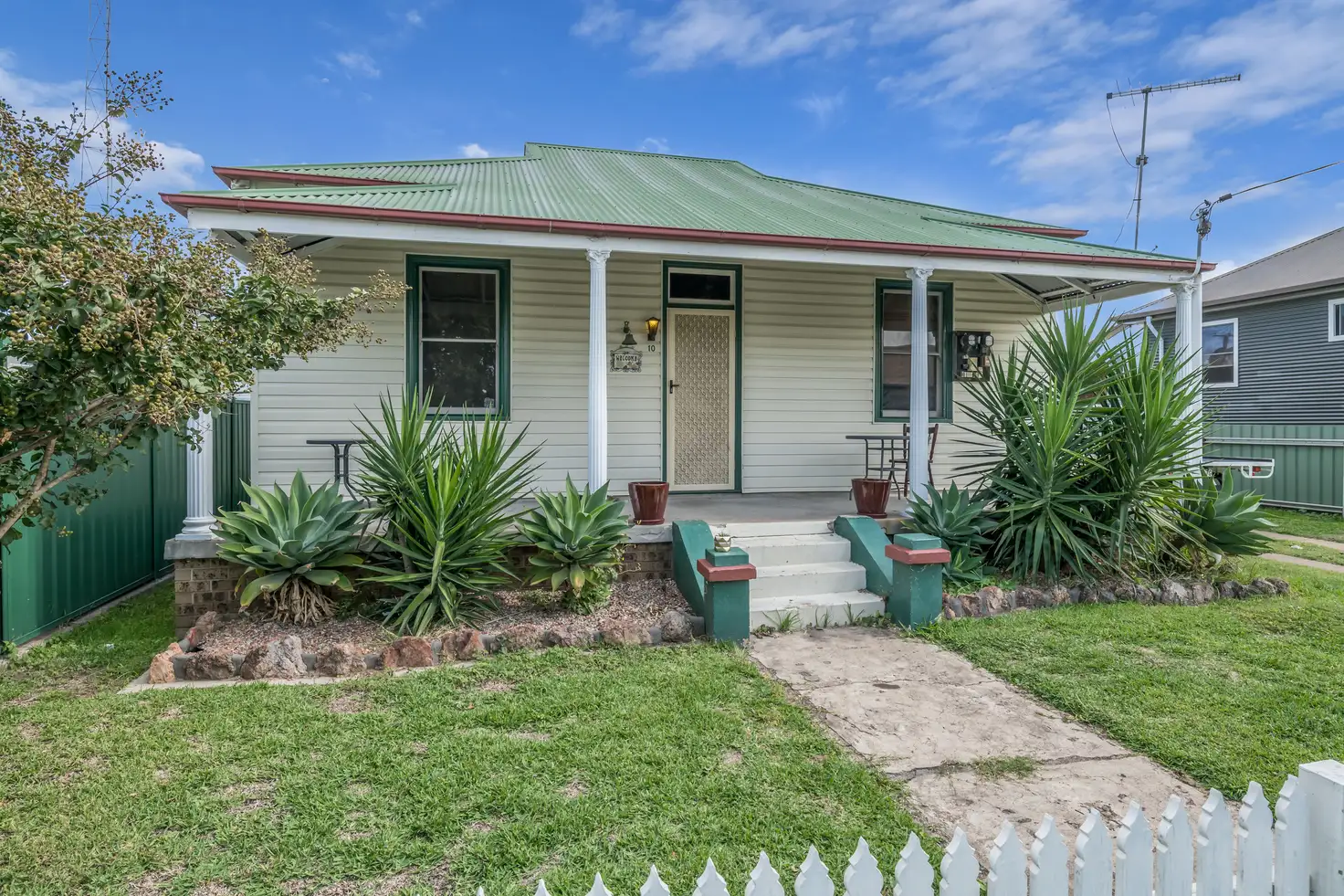 Main view of Homely house listing, 10 Frederick Street, Singleton NSW 2330