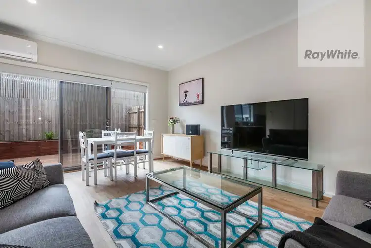 2/51 Reid Street, South Morang VIC 3752