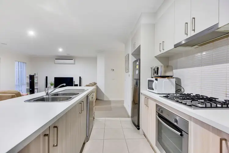 Second view of Homely unit listing, 2/105 McMahons Road, Frankston VIC 3199