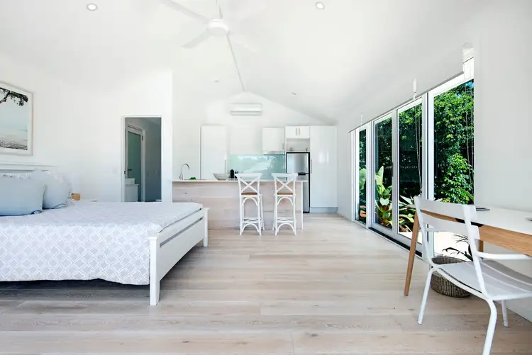 Fifth view of Homely house listing, 15 Timana Avenue, Mermaid Waters QLD 4218