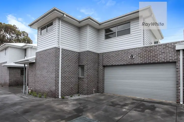2/8 Warwick Place, Tullamarine VIC 3043