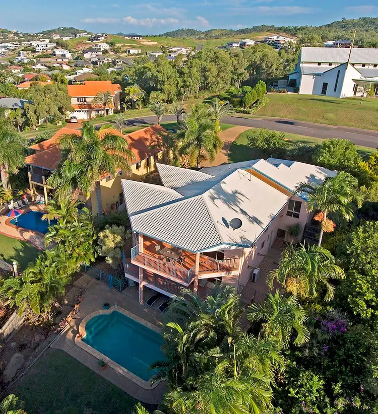 12 Tabor Drive, Lammermoor QLD 4703