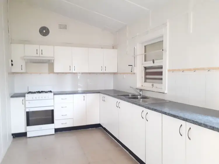 582 Cabramatta Road