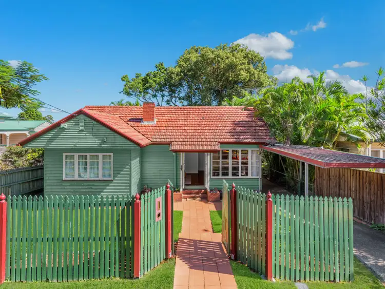22 Belfast Street, Yeronga QLD 4104