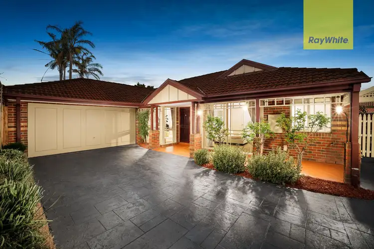 2/5 Hadlow Drive, Wantirna VIC 3152