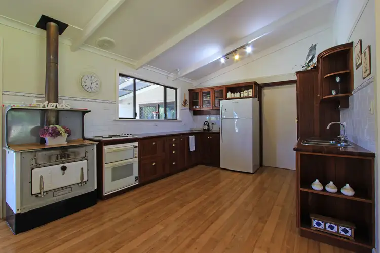 Fifth view of Homely house listing, 6 Whitfield Road, Jurien Bay WA 6516