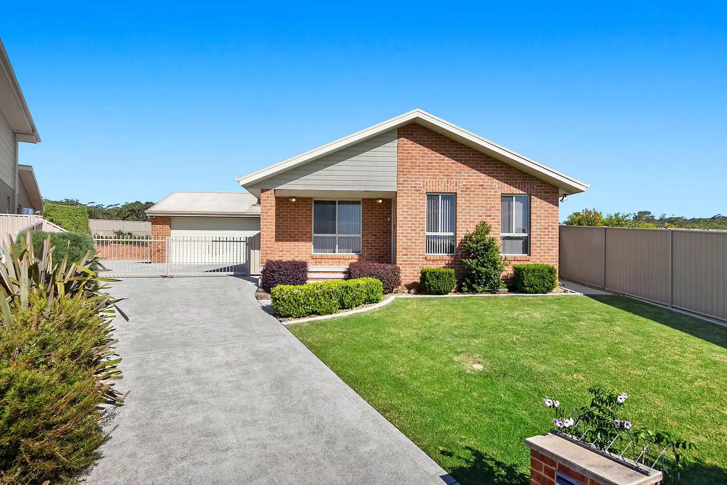 Main view of Homely house listing, 4 Hunter Place, Sunshine Bay NSW 2536