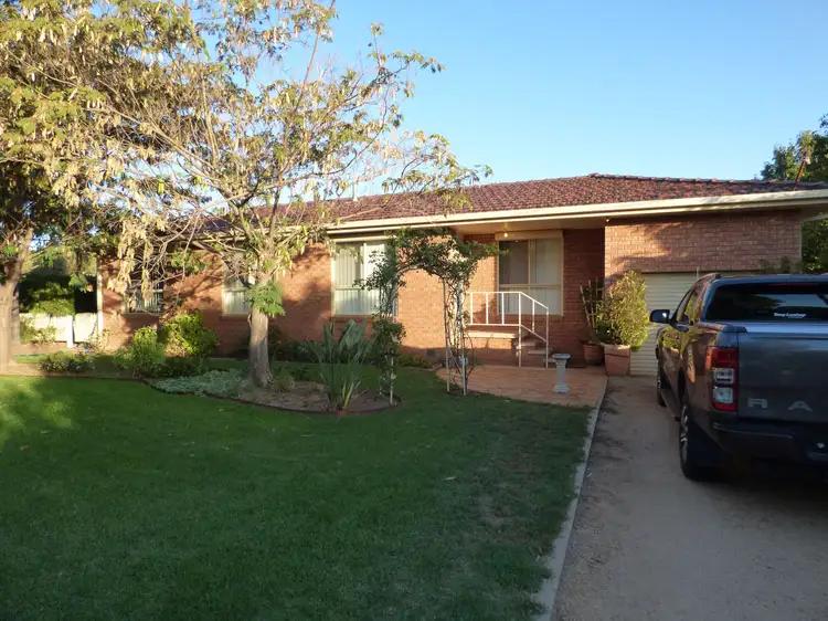 49 Reymond Street, Forbes NSW 2871