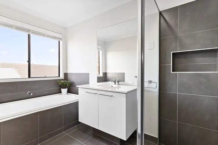 Sixth view of Homely house listing, 40 Doherty Way, Lalor VIC 3075