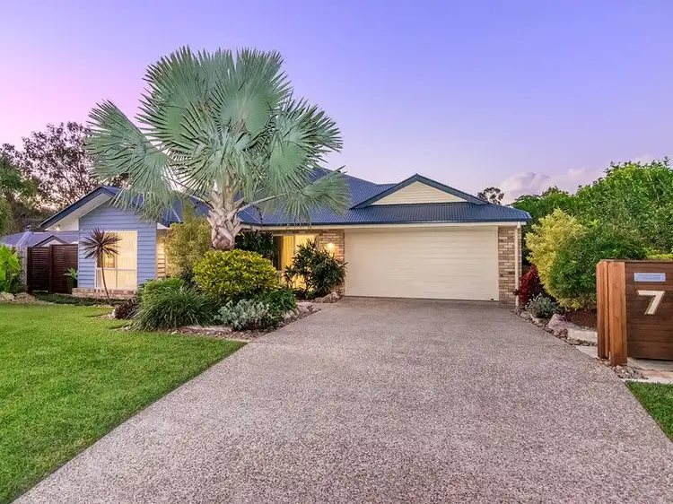 7 Joshua Place, Oxenford QLD 4210