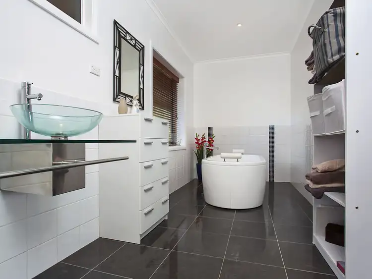 Sixth view of Homely house listing, 6 Vista Court, Camperdown VIC 3260