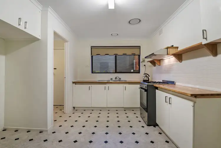 Sixth view of Homely unit listing, 2/18 Duffy Street, Reservoir VIC 3073