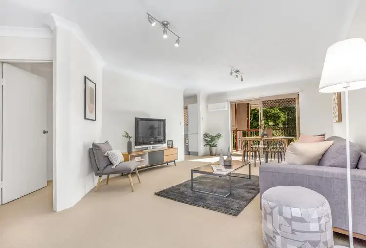2/42 Alva Terrace, Gordon Park QLD 4031