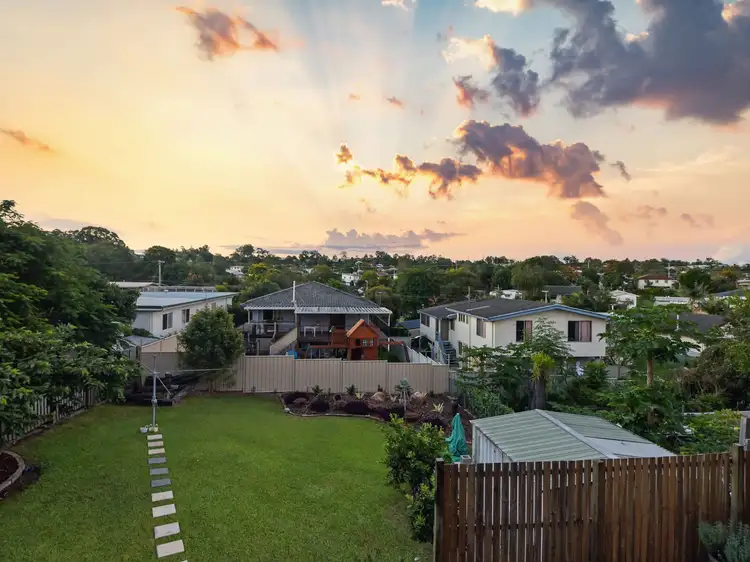 28 Patricks Road, Arana Hills QLD 4054