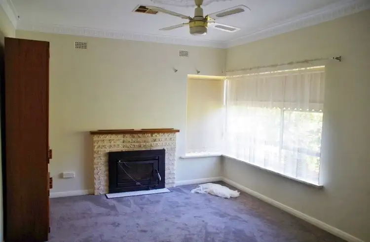 Second view of Homely house listing, 28 Twentyfirst Street, Renmark SA 5341
