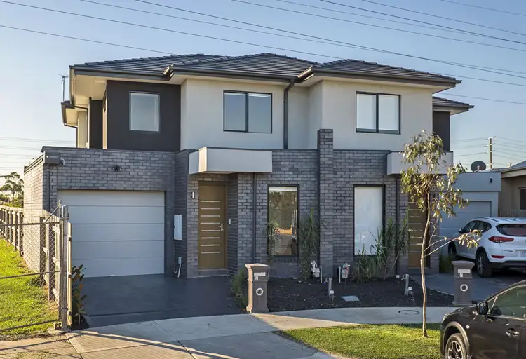 Main view of Homely townhouse listing, 1/16 Joan Court, Reservoir VIC 3073