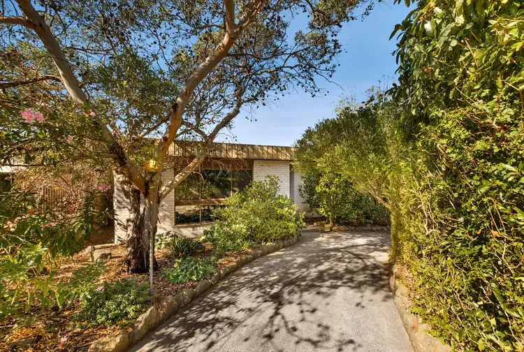 42 Elmstead Drive, Wheelers Hill VIC 3150