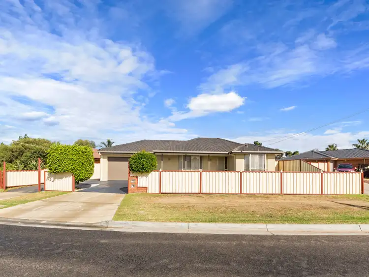 18 Kingfisher Court, Werribee VIC 3030