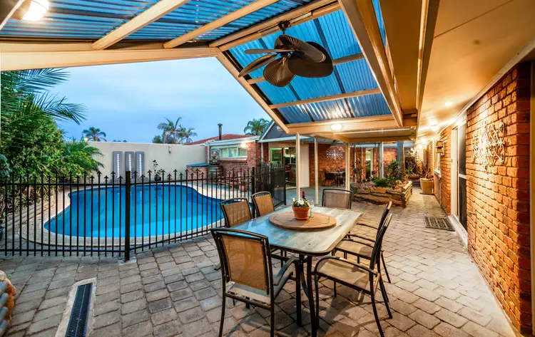 21 Thiele Crescent, West Lakes Shore SA 5020