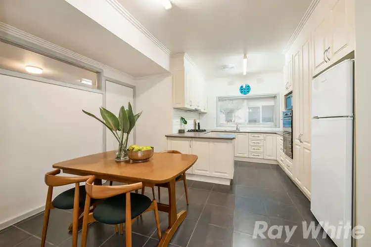 Fifth view of Homely house listing, 8 Evesham Road, Cheltenham VIC 3192