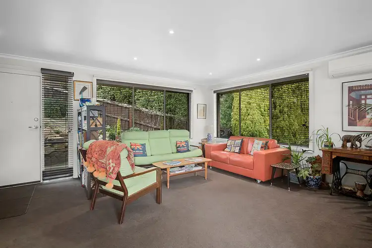 Sixth view of Homely house listing, 8 Canning Court, Mount Stuart TAS 7000