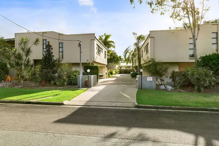 2/6 Sydney Street, Tewantin QLD 4565