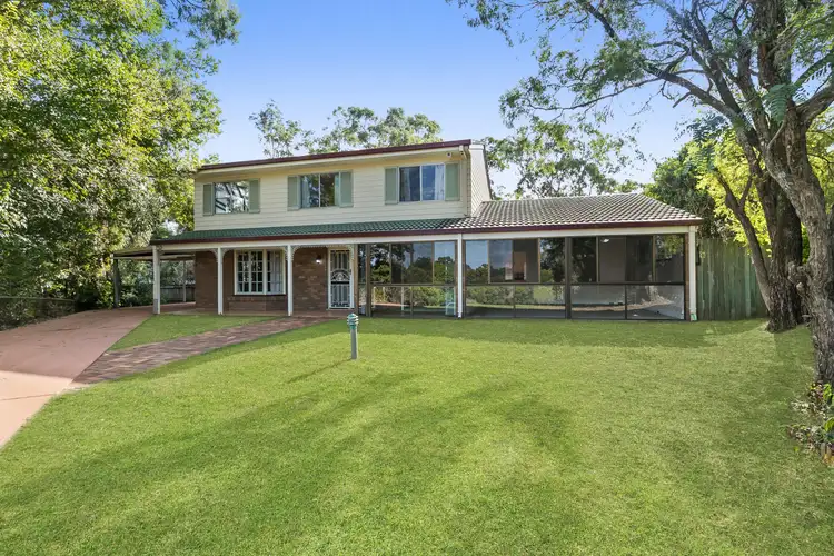 6 Bart Place, Chapel Hill QLD 4069