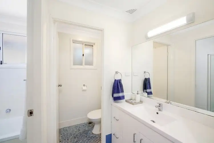 Fifth view of Homely house listing, 11 Sherwood Drive, Springfield NSW 2250