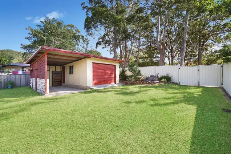 Second view of Homely house listing, 7 Wendy Drive, Point Clare NSW 2250