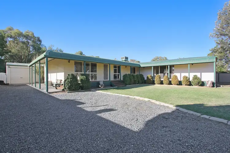 149 Hawkins Street, Howlong NSW 2643