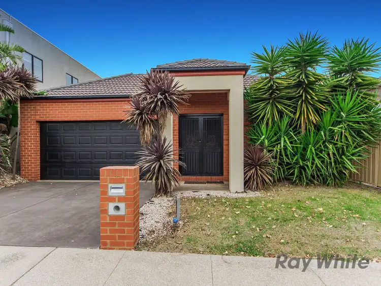 11 Broadway, Caroline Springs VIC 3023