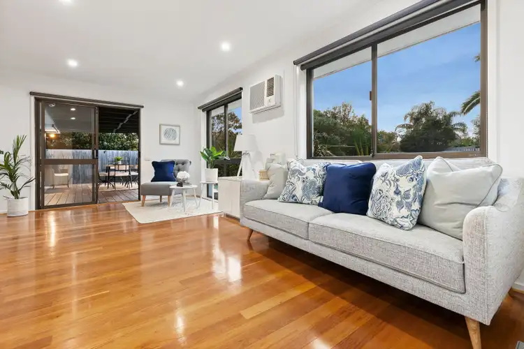 Fifth view of Homely house listing, 4 Oakhurst Court, Frankston VIC 3199