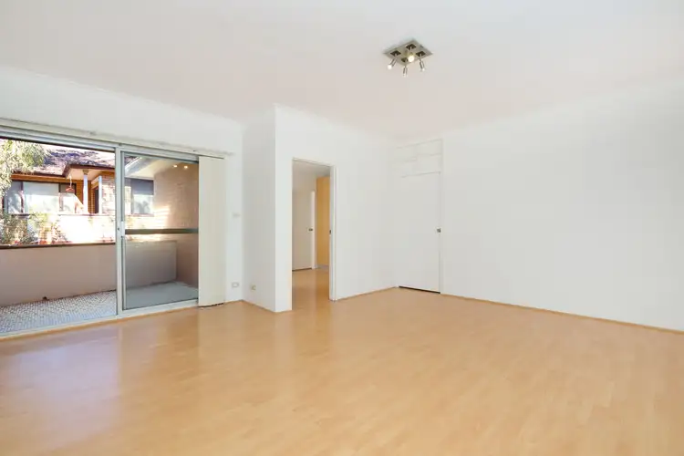Third view of Homely unit listing, 8/23 Bellevue Parade, Hurstville NSW 2220