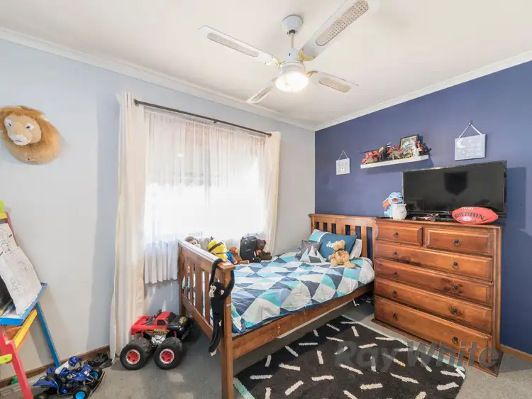 Fifth view of Homely house listing, 1 Rose Court, Benalla VIC 3672