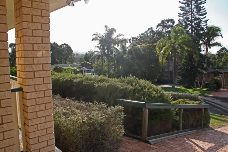 Second view of Homely house listing, 10 Ellerslie Crescent, Lakewood NSW 2443