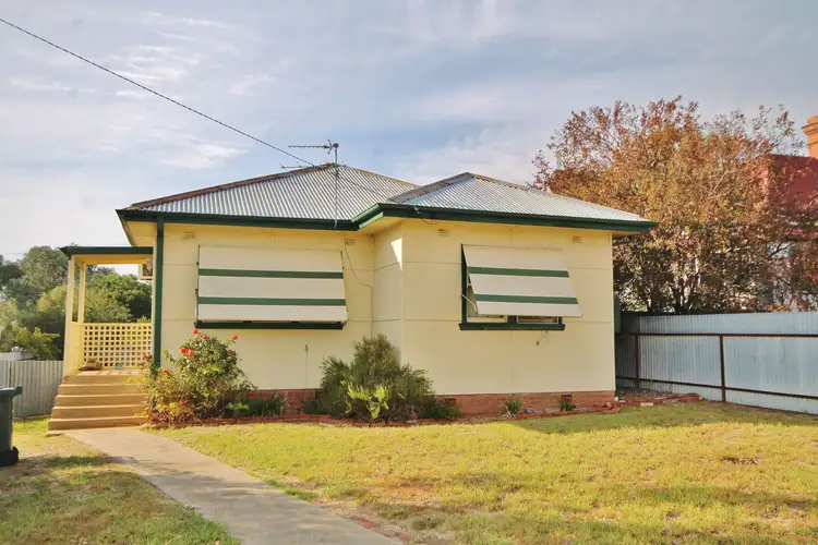52 Thornhill Street, Young NSW 2594