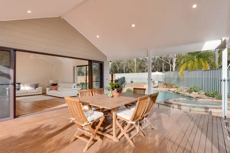 6 Rambler Place, Ingleburn NSW 2565