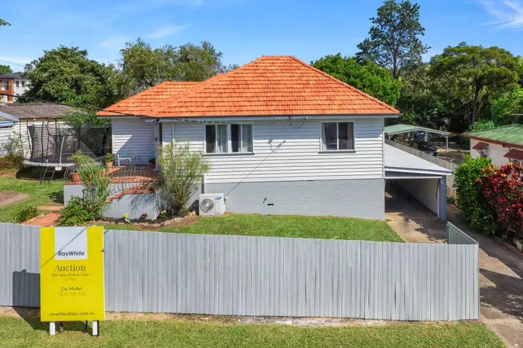 8 Gizerah Street, Mitchelton QLD 4053