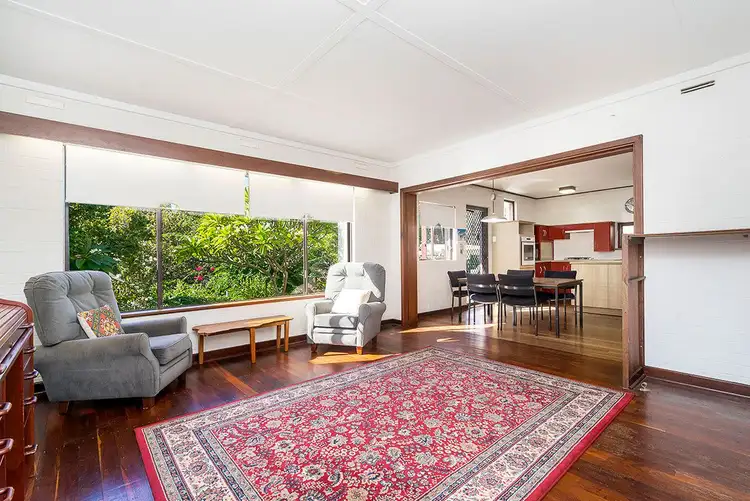 11 Haysom Street, Trigg WA 6029