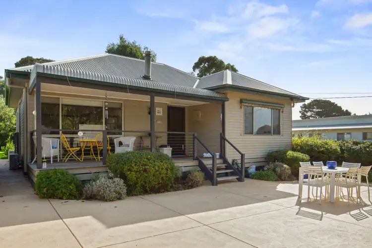 32 Scenic Drive, Cowes VIC 3922