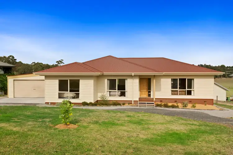 15 Barrowby Avenue, Woori Yallock VIC 3139