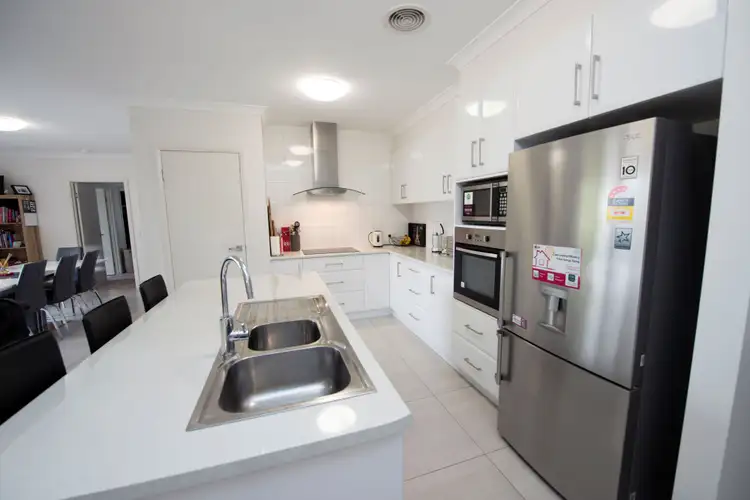Fifth view of Homely house listing, 27 Acacia Street, Swan Hill VIC 3585